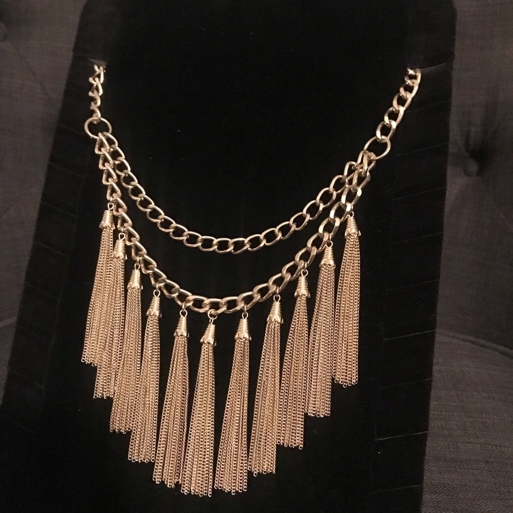 ✨Gold Tassel Statement Necklace✨